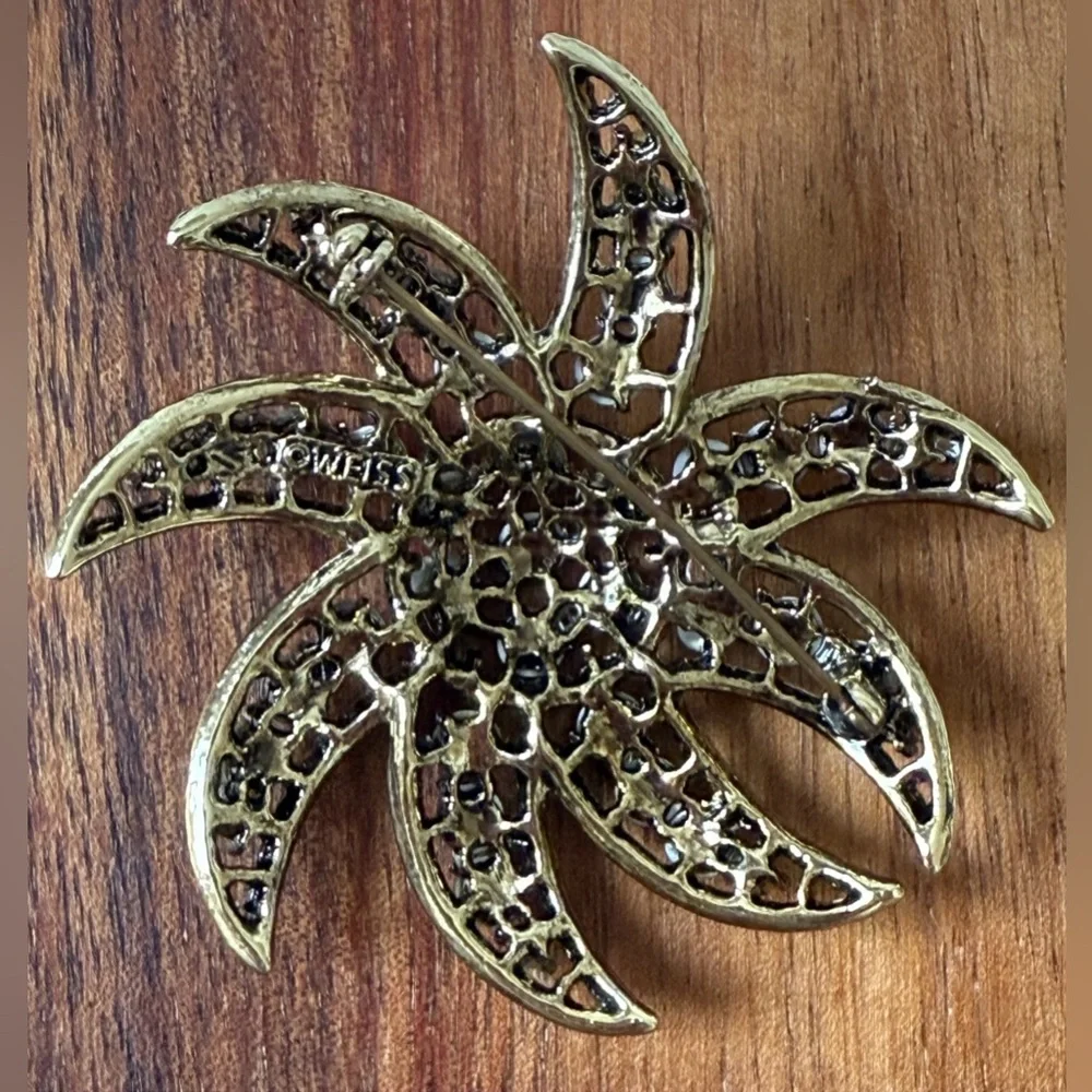 VTG Albert Weiss Starfish Floral Avocado Green Glass Rhinestone Brooch Pin